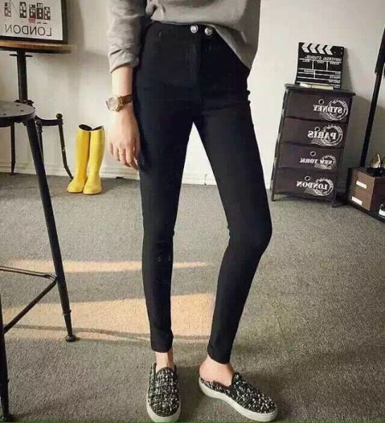 Jeans slim stretch pour femme avec taille haute et fermeture à double boutons