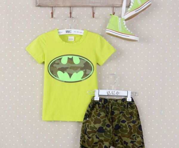 T shirt Enfant Batman Motif Camouflage pour Garçon ou Fille