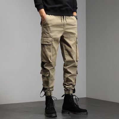 Pantalon cargo multi-poches conique pour homme
