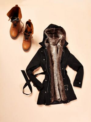 Manteau long pour femme avec capuche et ceinture