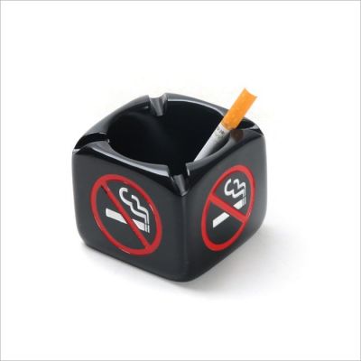 Cendrier carre portable avec logo non fumeur