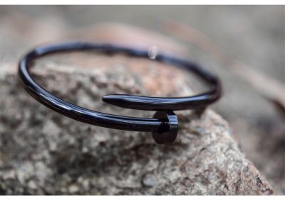 Bracelet minimalist en forme de clou pour homme femme