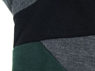Polo à manches longues motif moderne géométrique tricolore