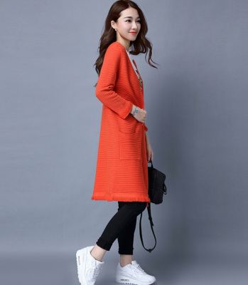 Gilet long knitwear pour femme avec bordure à frange et poches côté