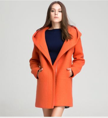 Manteau Capuche Oversize pour Femme avec Poches Ventrales