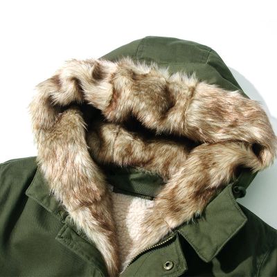 Manteau hiver homme avec doublure fourrure intérieure et cordon ceinture