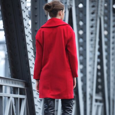 Manteau Hiver Long pour Femme avec Bouton Unique et Col Large