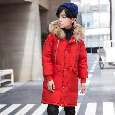 manteau rouge capuche fourrure