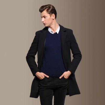 Manteau mi-long cintré en laine pour homme classique