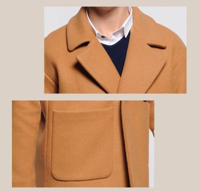 Manteau oversize en laine pour homme avec bouton de fermeture unique