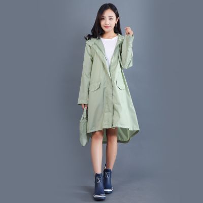 Manteau de pluie long avec capuche pour femme
