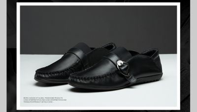 Chaussures sans lacets types mocassins avec boucle cote