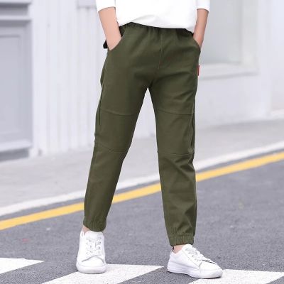 Pantalon hiver garçon avec coupe droite style chino