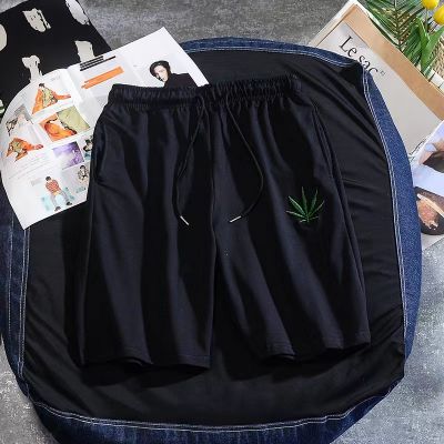 Short en tissu pour homme avec feuille cannabis décorative