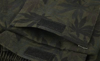 Short en tissu pour homme avec motif camouflage weed