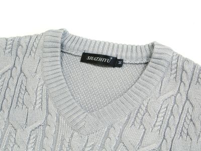 Pullover pour homme tricoté laine avec motif et col V