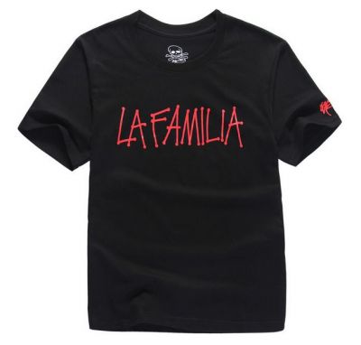 T shirt La Familia Hip Hop Streetwear Noir Blanc Manuscrit