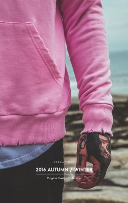 Sweatshirt à capuche distressed avec inscription avant pour homme
