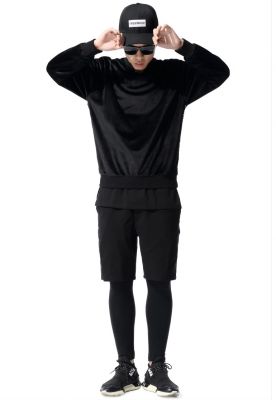 Sweatshirt crewneck en velours noir pour homme