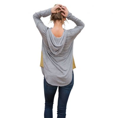 T-shirt manches longues à capuche pour femme avec poche contrastante
