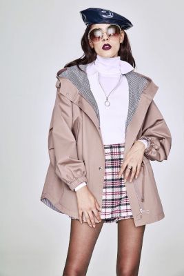 Trench-coat à capuche pour femme avec fermeture éclaire et poches