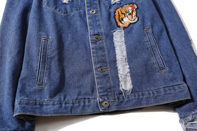 Veste en jeans pour homme distressed avec broderie tigre patch