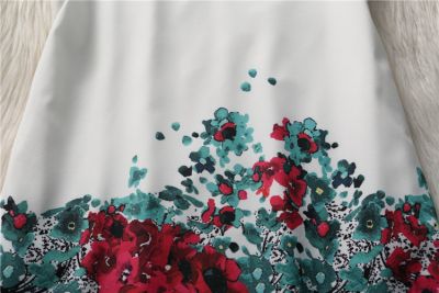 Robe pour femme avec motif à fleurs sur le bas fashion 2014