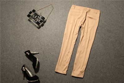 Pantalon pour femme avec plis taille haute tendance bureau - beige ou noir